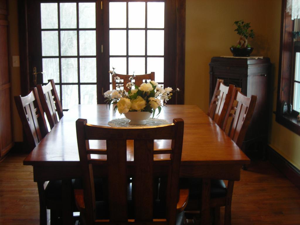The Meier Inn, A Country Bed & Breakfast Boyceville Exterior photo