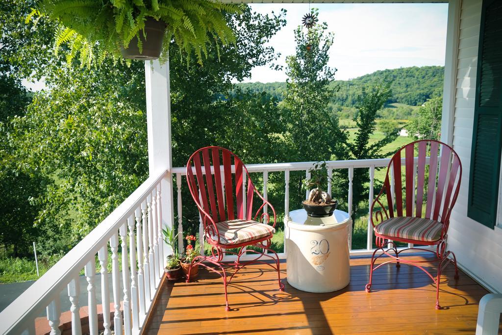 The Meier Inn, A Country Bed & Breakfast Boyceville Exterior photo